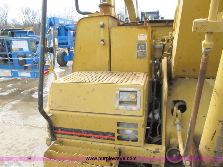 image for item F8979 1999 Caterpillar 307B mini excavator