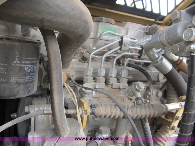 image for item F8979 1999 Caterpillar 307B mini excavator