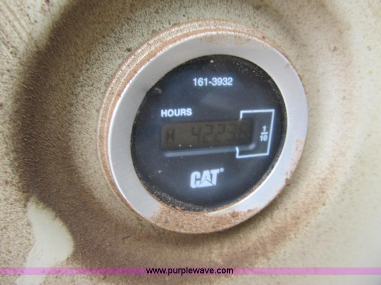 image for item F8979 1999 Caterpillar 307B mini excavator