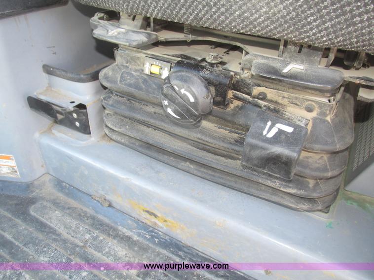 image for item G9758 2007 Caterpillar D5G XL dozer