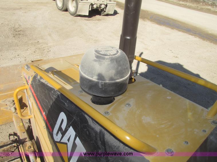 image for item G9758 2007 Caterpillar D5G XL dozer