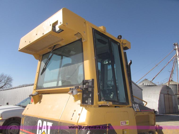 image for item G9758 2007 Caterpillar D5G XL dozer