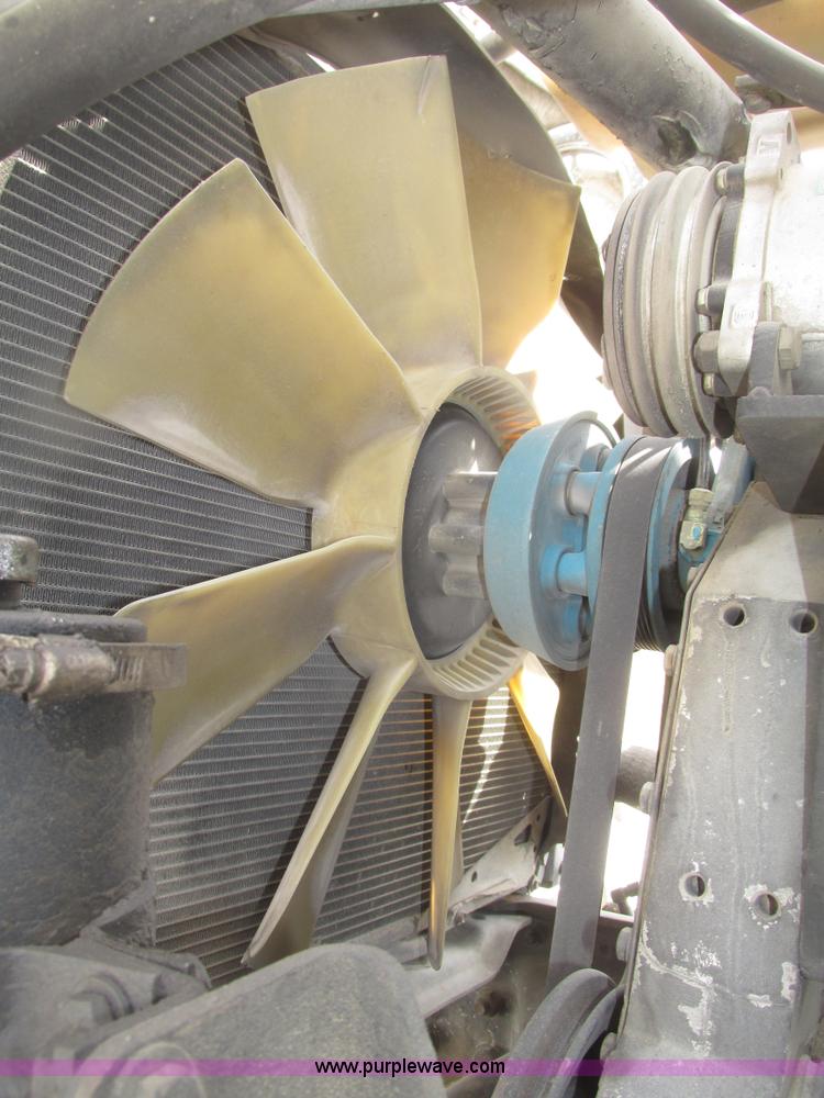 image for item G9763 1995 Ford LT9000 mixer truck