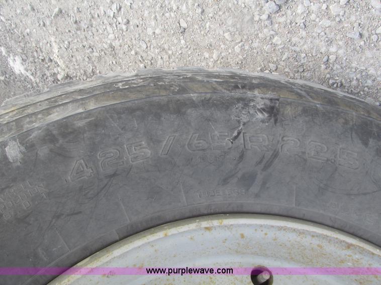 image for item G9763 1995 Ford LT9000 mixer truck