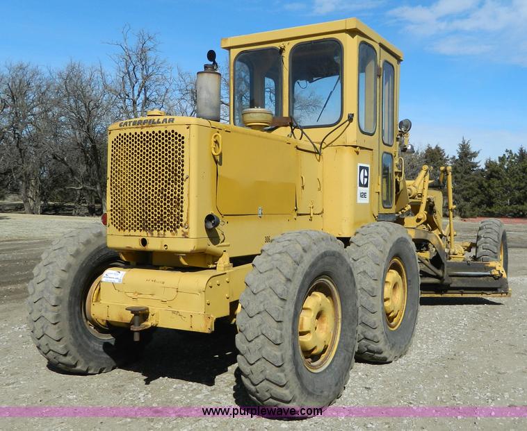 image for item H2251 1965 Caterpillar 12E motor grader