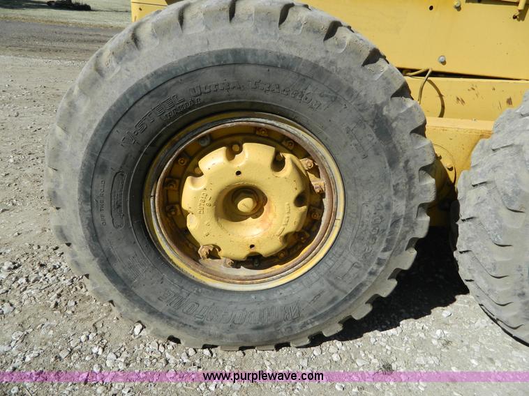 image for item H2251 1965 Caterpillar 12E motor grader