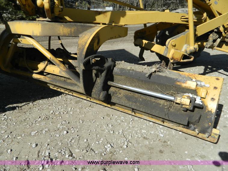 image for item H2251 1965 Caterpillar 12E motor grader