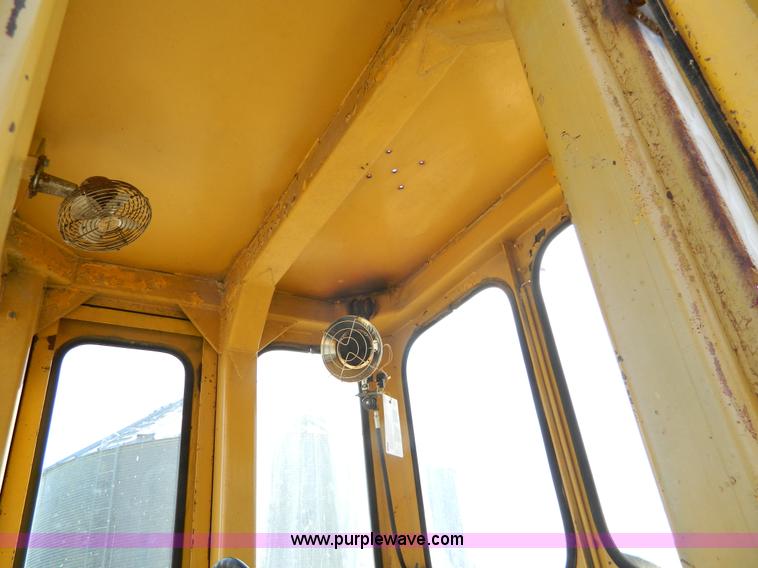 image for item H2251 1965 Caterpillar 12E motor grader