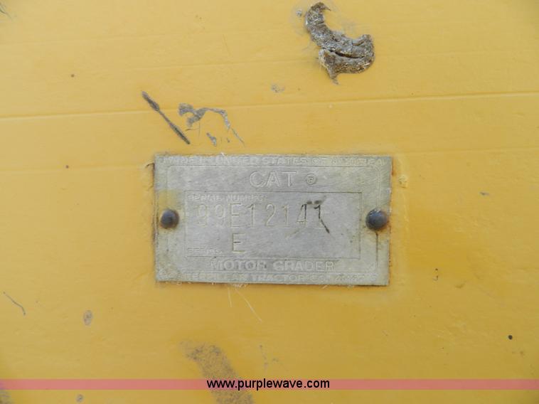 image for item H2251 1965 Caterpillar 12E motor grader