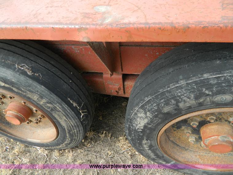 image for item H2262 2002 Belshe utility trailer