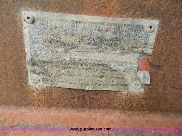 image for item H2262 2002 Belshe utility trailer