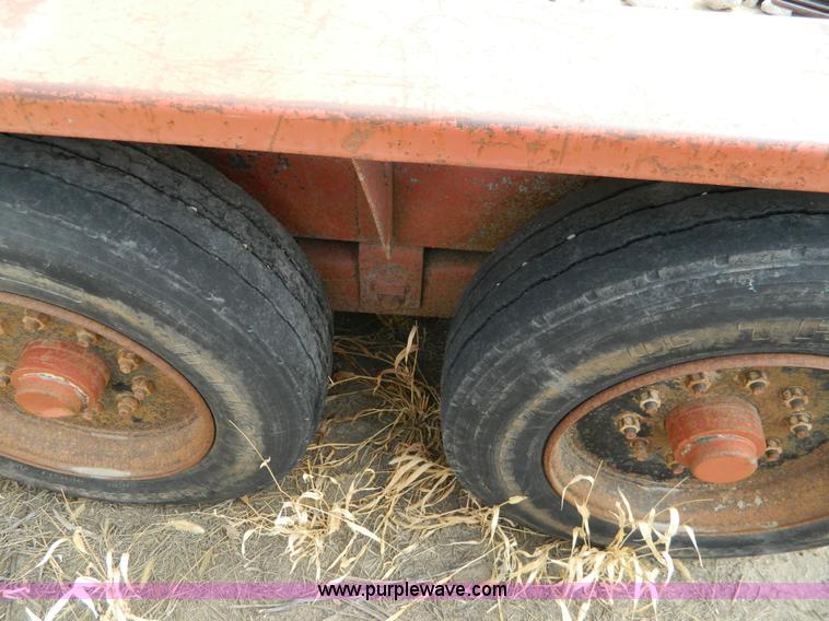 image for item H2262 2002 Belshe utility trailer