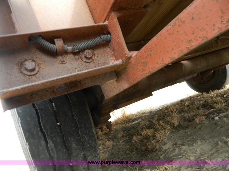 image for item H2262 2002 Belshe utility trailer