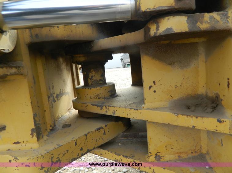 image for item H2263 1978 Caterpillar D8K cable plow