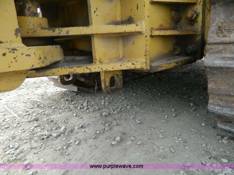 image for item H2263 1978 Caterpillar D8K cable plow