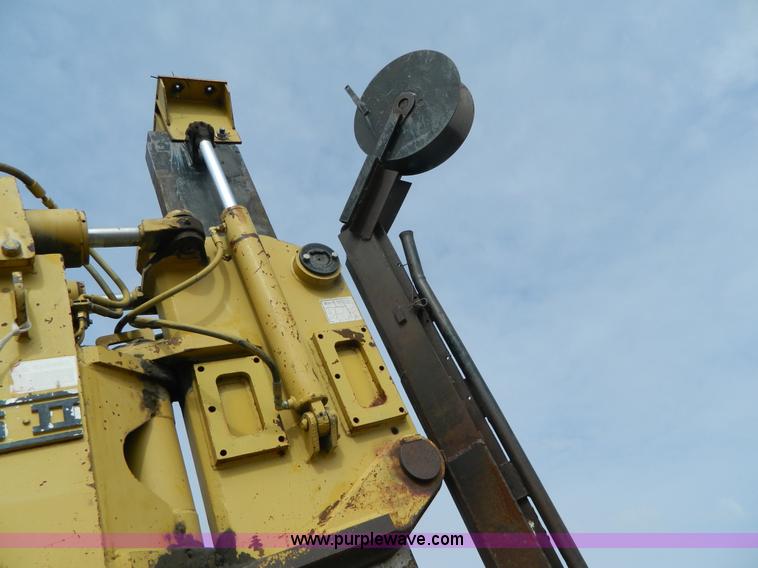 image for item H2263 1978 Caterpillar D8K cable plow