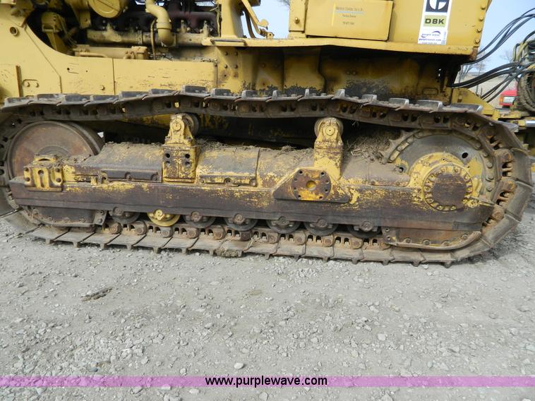 image for item H2263 1978 Caterpillar D8K cable plow