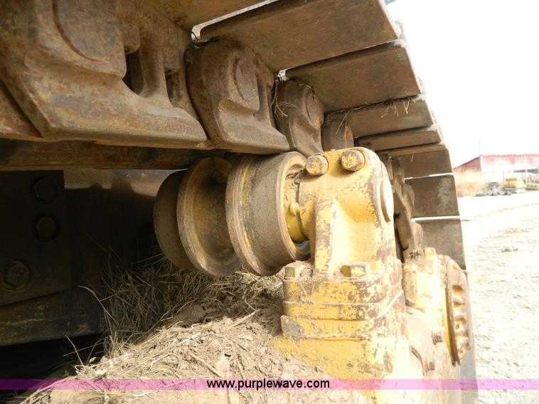 image for item H2263 1978 Caterpillar D8K cable plow