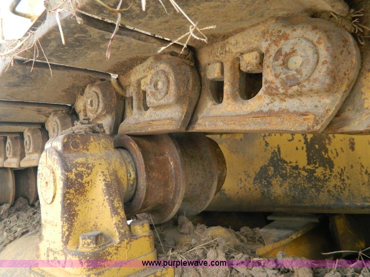 image for item H2263 1978 Caterpillar D8K cable plow