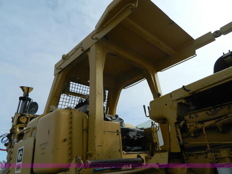 image for item H2263 1978 Caterpillar D8K cable plow