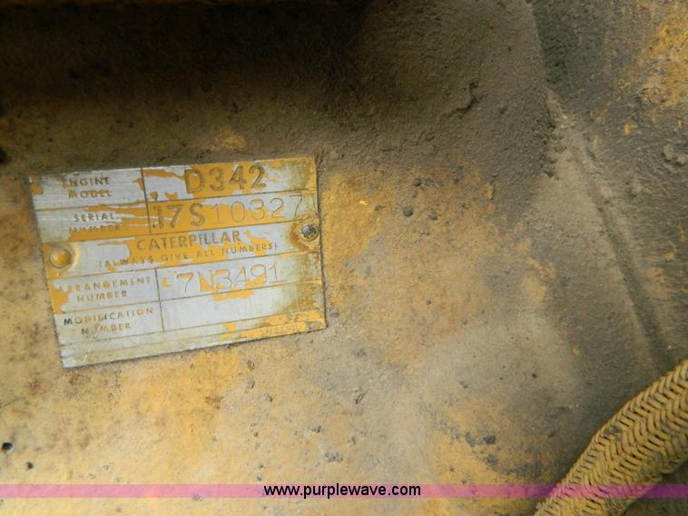 image for item H2263 1978 Caterpillar D8K cable plow