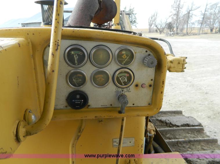 image for item H2263 1978 Caterpillar D8K cable plow