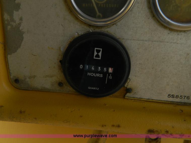 image for item H2263 1978 Caterpillar D8K cable plow