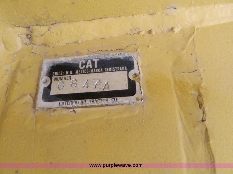 image for item H2263 1978 Caterpillar D8K cable plow