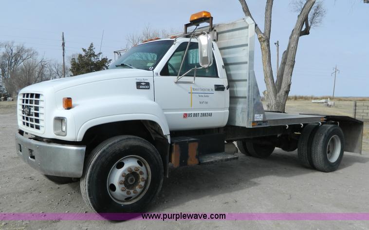 image for item H2264 1998 Chevrolet C6500 flatbed truck