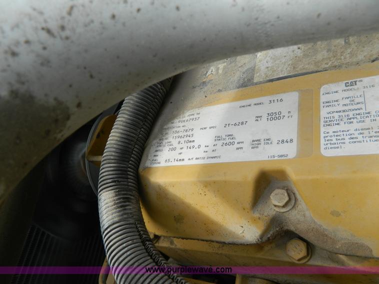 image for item H2264 1998 Chevrolet C6500 flatbed truck