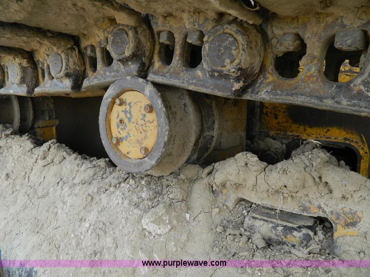 image for item H2266 1977 Dresser TD-20E dozer