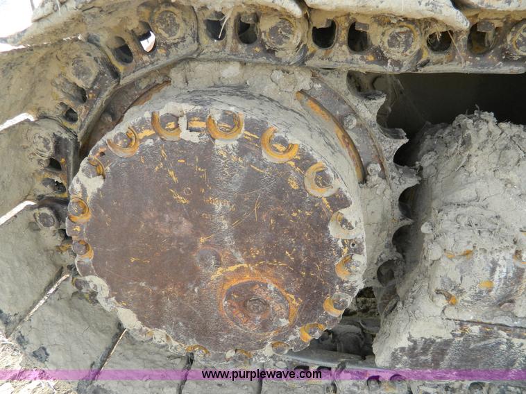 image for item H2266 1977 Dresser TD-20E dozer