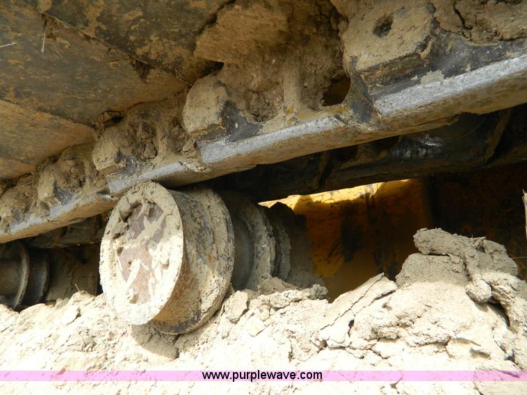 image for item H2266 1977 Dresser TD-20E dozer