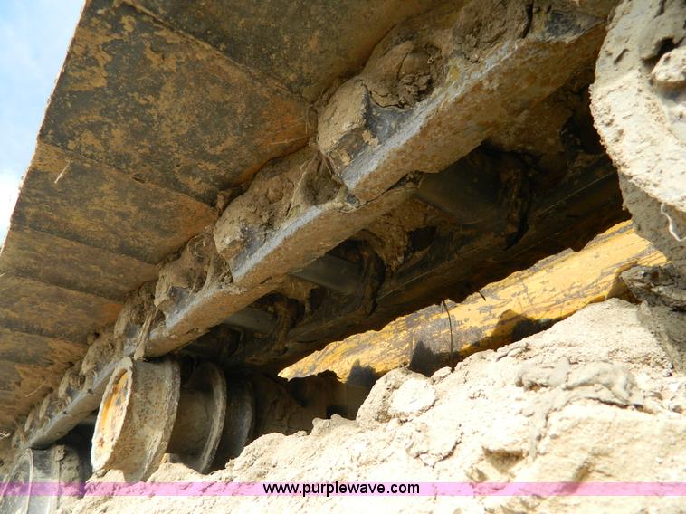 image for item H2266 1977 Dresser TD-20E dozer