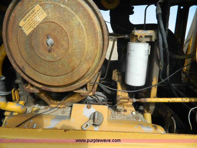 image for item H2266 1977 Dresser TD-20E dozer