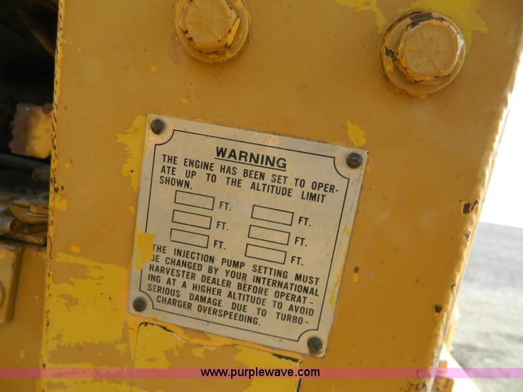 image for item H2266 1977 Dresser TD-20E dozer