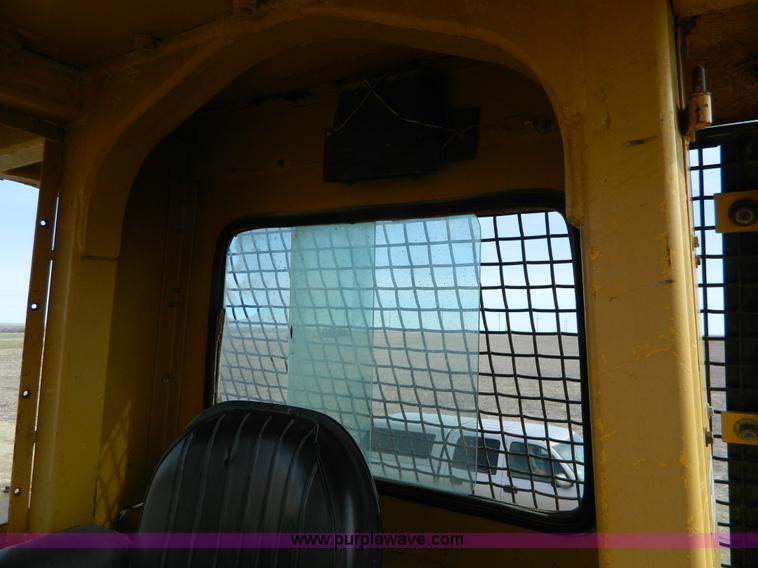 image for item H2266 1977 Dresser TD-20E dozer