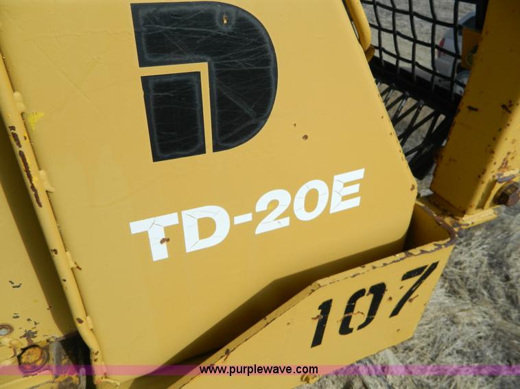 image for item H2266 1977 Dresser TD-20E dozer