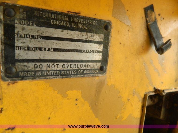 image for item H2266 1977 Dresser TD-20E dozer