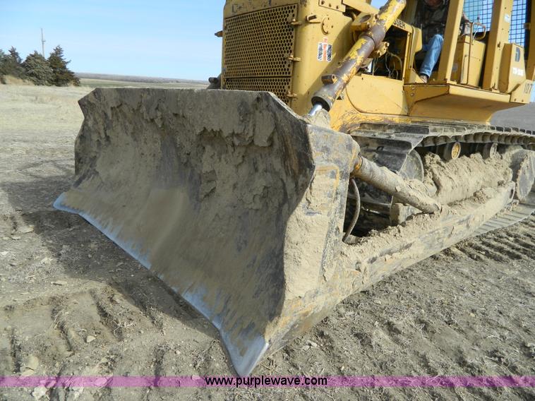 image for item H2266 1977 Dresser TD-20E dozer