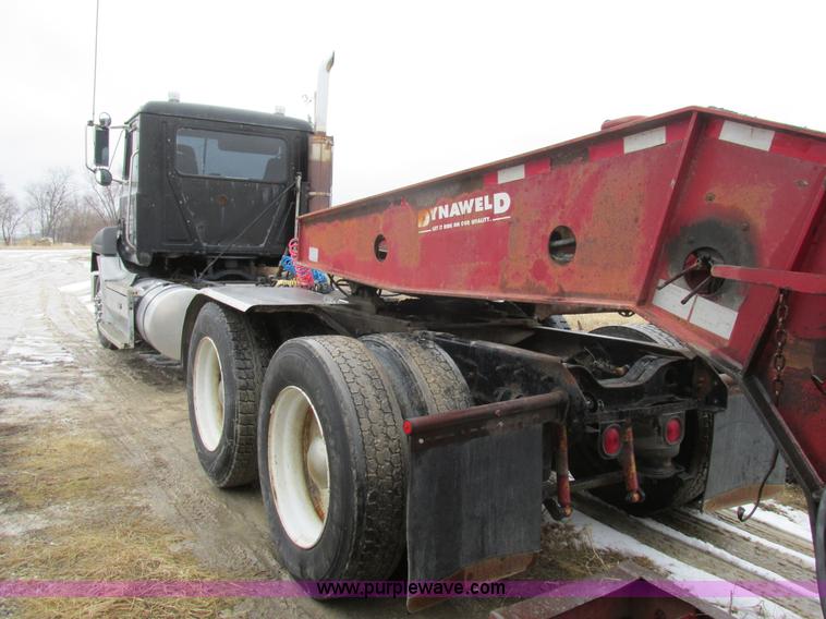 image for item H7565 1993 Mack CH613 semi truck