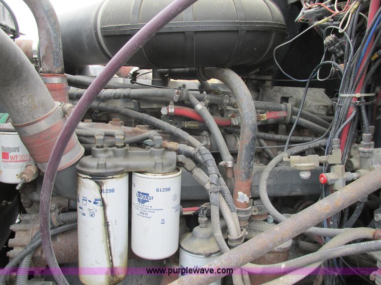 image for item H7565 1993 Mack CH613 semi truck