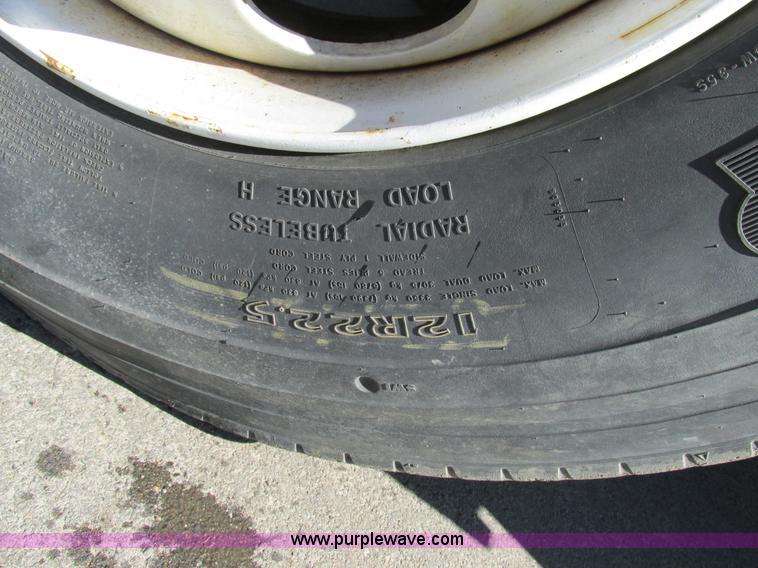 image for item H7566 1994 GMC TopKick dump truck