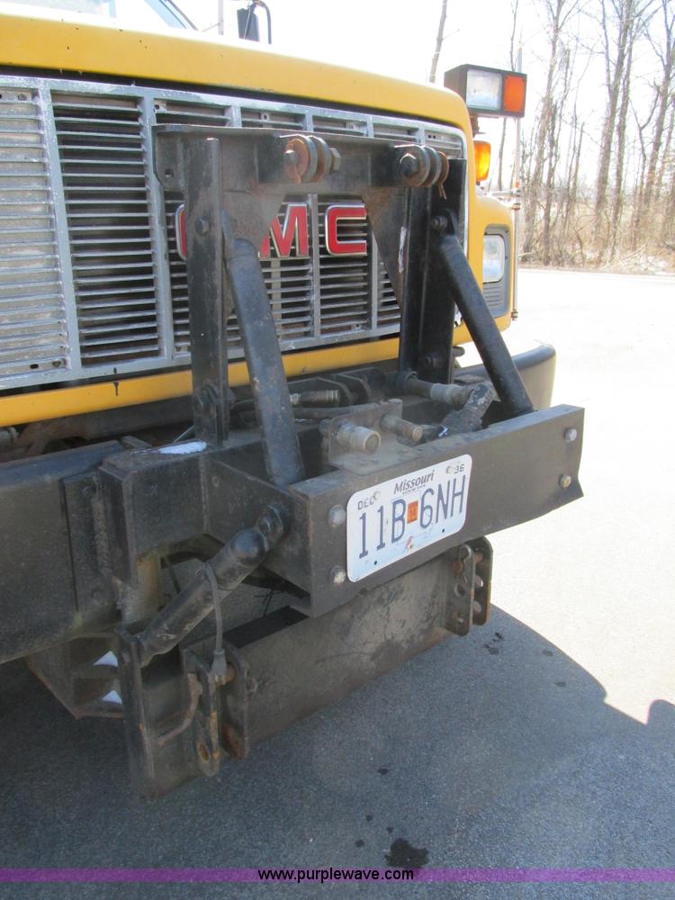 image for item H7566 1994 GMC TopKick dump truck
