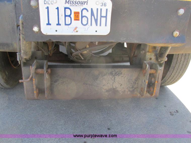 image for item H7566 1994 GMC TopKick dump truck