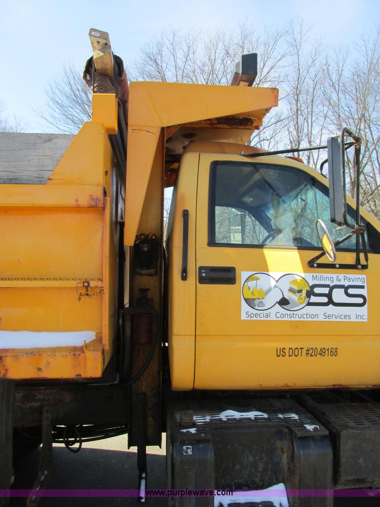 image for item H7566 1994 GMC TopKick dump truck