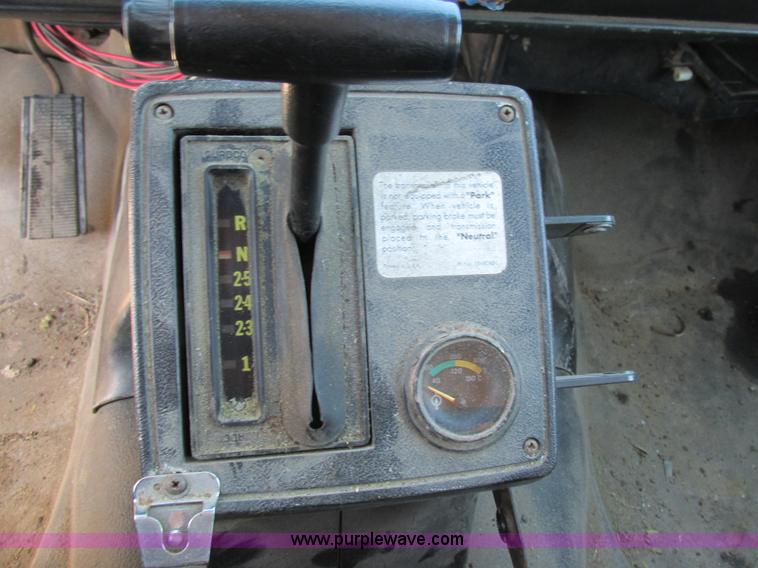 image for item H7566 1994 GMC TopKick dump truck