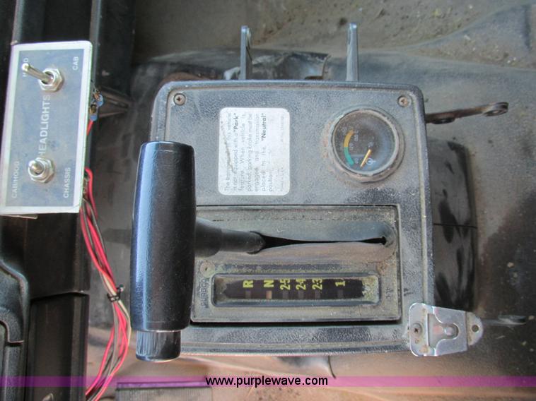 image for item H7566 1994 GMC TopKick dump truck