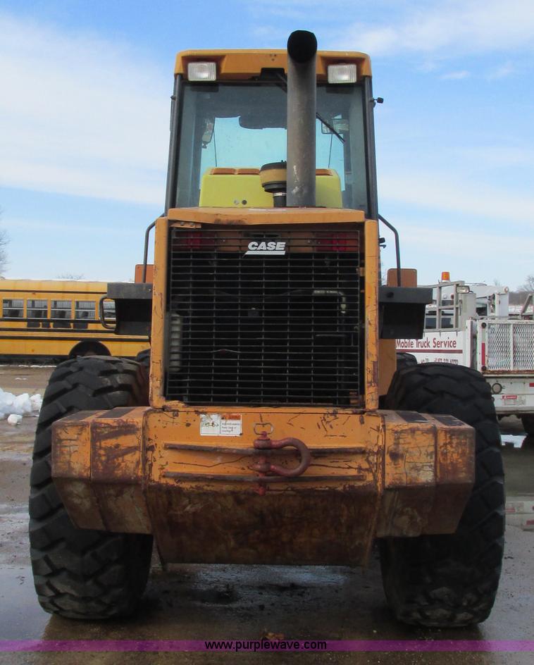 image for item I3091 2000 Case 621C wheel loader