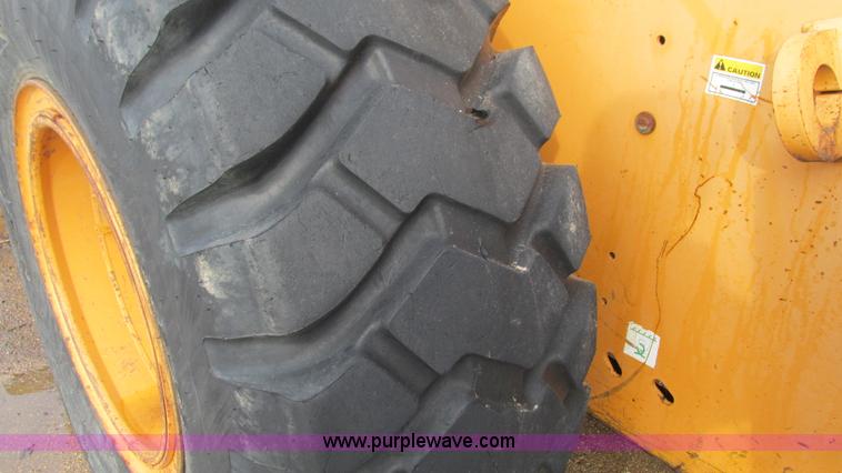 image for item I3091 2000 Case 621C wheel loader